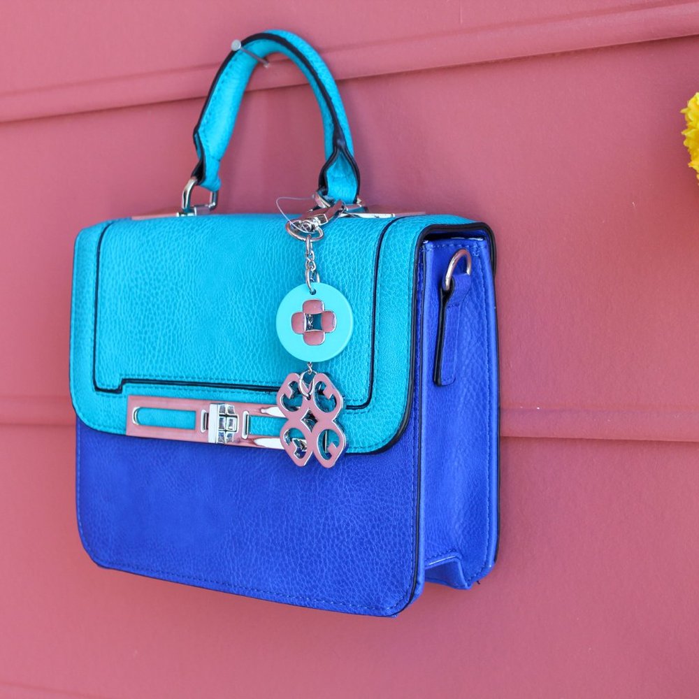 NWT Gianni Bini Blue and Teal Square Bag